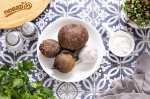 Салат из вареной свеклы Салат из вареной свеклы