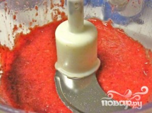 Соус для десерта из клубники и томатов - фото шаг 4