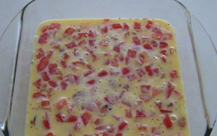 Омлет с луком и помидорами - фото шаг 4