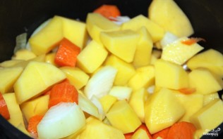 Суп картофельный с овощами - фото шаг 3