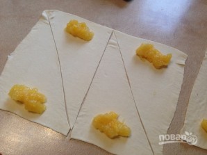 Круассаны с мандариновым джемом и миндалем - фото шаг 3