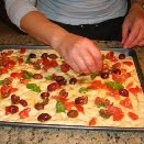 Фокачча с розмарином и фокачча с оливками и томатами - фото шаг 10