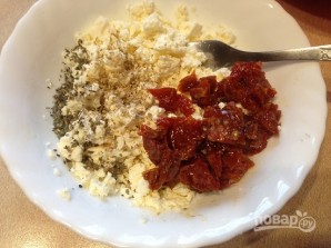 Булочки с соленым сыром и вялеными помидорами - фото шаг 4