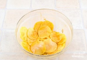 Домашние картофельные чипсы в духовке - фото шаг 2