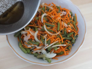 Корейский салат с зеленой фасолью - фото шаг 6