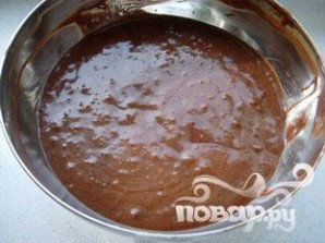 Шоколадный кекс с малиновым соусом - фото шаг 4