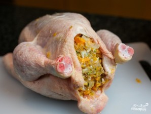 Фаршированная курица в духовке - фото шаг 3