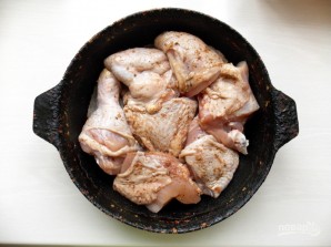 Запеченная в крем-соусе курица  - фото шаг 4