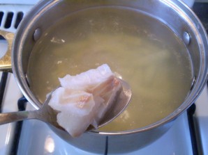 Рыбный суп из хека - фото шаг 7