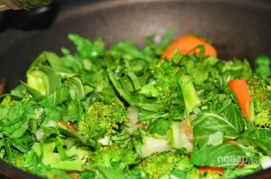 Жареные овощи с острым соусом - фото шаг 4