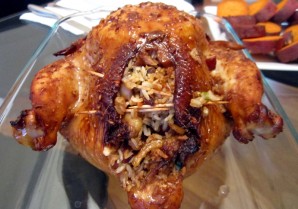 Курица, фаршированная рисом, в духовке - фото шаг 4