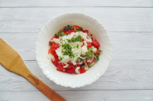 Салат из запеченных баклажанов, помидоров и перца - фото шаг 9