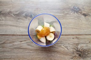 Зимний смузи из яблока, банана и киви - фото шаг 5