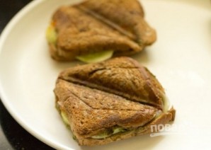 Горячий бутерброд с чатни - фото шаг 9