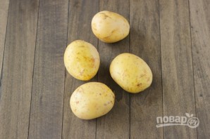 Рецепт запеченной картошки в фольге - фото шаг 1