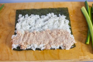 Консервированный тунец с рисом и авокадо - фото шаг 2