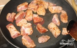 Поджарка из свинины на сковороде - фото шаг 4