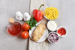Салат с помидорами и куриным филе - фото шаг 1