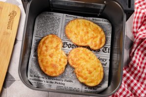 Бутерброды с сыром в аэрогриле - фото шаг 6