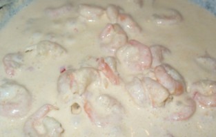 Креветки в сырно-чесночном соусе - фото шаг 2