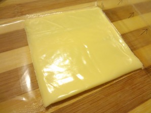 Плавленый сыр с начинкой - фото шаг 7