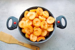 Варенье из абрикосов дольками "Янтарное" - фото шаг 2