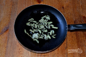Салат с фунчозой и баклажанами - фото шаг 4