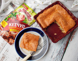 Заливной пирог с мясом, картошкой и кетчупом «Махеевъ» Россия - фото шаг 9