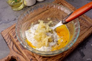 Цветная капуста в чесночном соусе запечённая под сыром - фото шаг 5