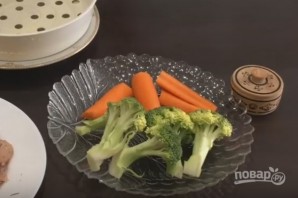 Куриная грудка с овощами в мультиварке - фото шаг 3