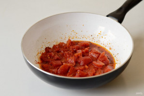 Пшенная каша с томатами - фото шаг 4