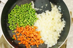 Отварной рис с омлетом и овощами - фото шаг 3