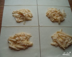 Хачапури с сулугуни в духовке - фото шаг 3