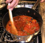 Спагетти с оливками и помидорами - фото шаг 5