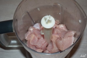 Куриные тефтели в сметанном соусе - фото шаг 2