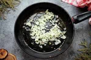 Цюрихское жаркое из телятины с грибами - фото шаг 3