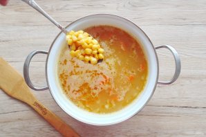 Суп из гороха и кукурузы - фото шаг 7