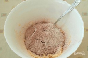 Песочное печенье с шоколадом и кунжутом - фото шаг 2