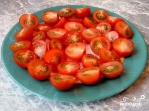 Салат из маринованных грибов - фото шаг 2