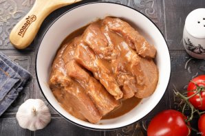 Свинина в духовке - фото шаг 4