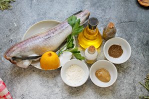Белая рыба в теплом соусе из горчицы и кориандра - фото шаг 1