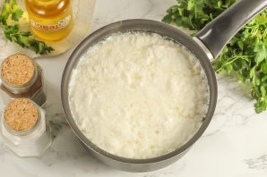 Адыгейский сыр на сыворотке - фото шаг 3