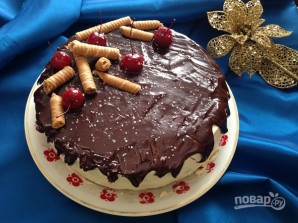 Бисквитный торт с вишней и творожным кремом - фото шаг 16