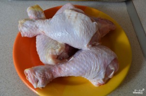 Курица, тушенная в белом вине - фото шаг 1