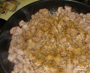 Говядина с черносливом и картофелем - фото шаг 3