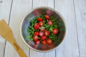 Салат из щавеля с помидорами - фото шаг 3