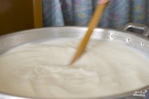 Домашний сыр из молока и уксуса - фото шаг 2