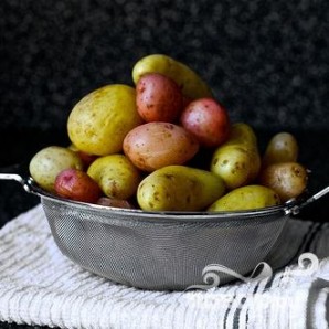 Салат с картофелем, маринованным луком и спаржей - фото шаг 1