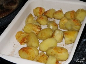 Печеный картофель в духовке - фото шаг 8