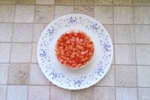 Салат с копченой курицей и колбасным сыром - фото шаг 6